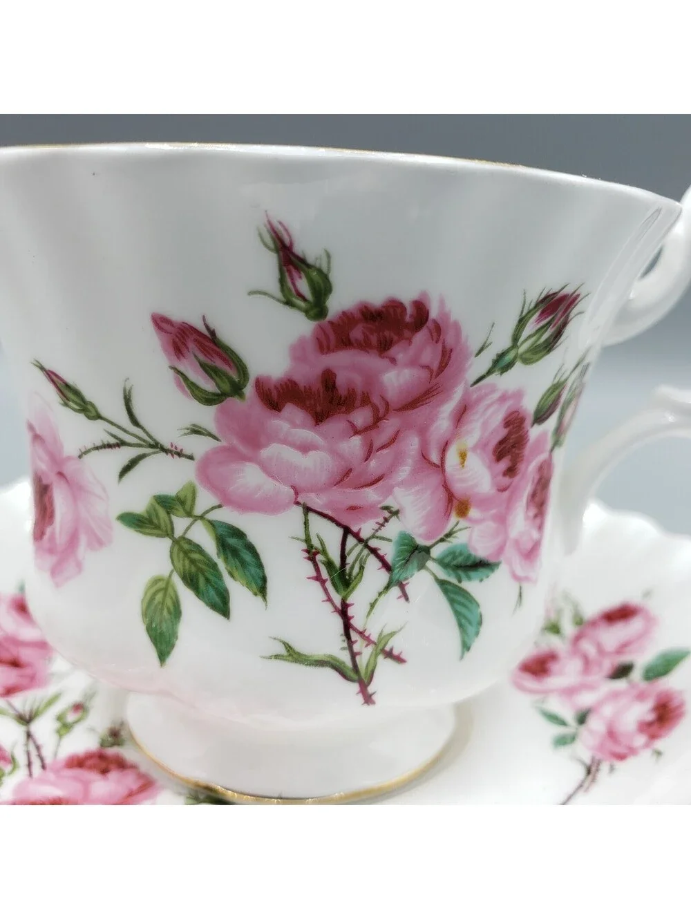 VTG Royal Albert Teacup & Saucer Pink Cabbage Roses Bone China England Gold